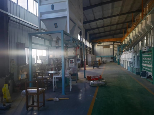 دستگاه بسته بندی پلت پلاستیکی برنج سرو موتور کنترل 2.5 کیلوگرم - 50 کیلوگرم